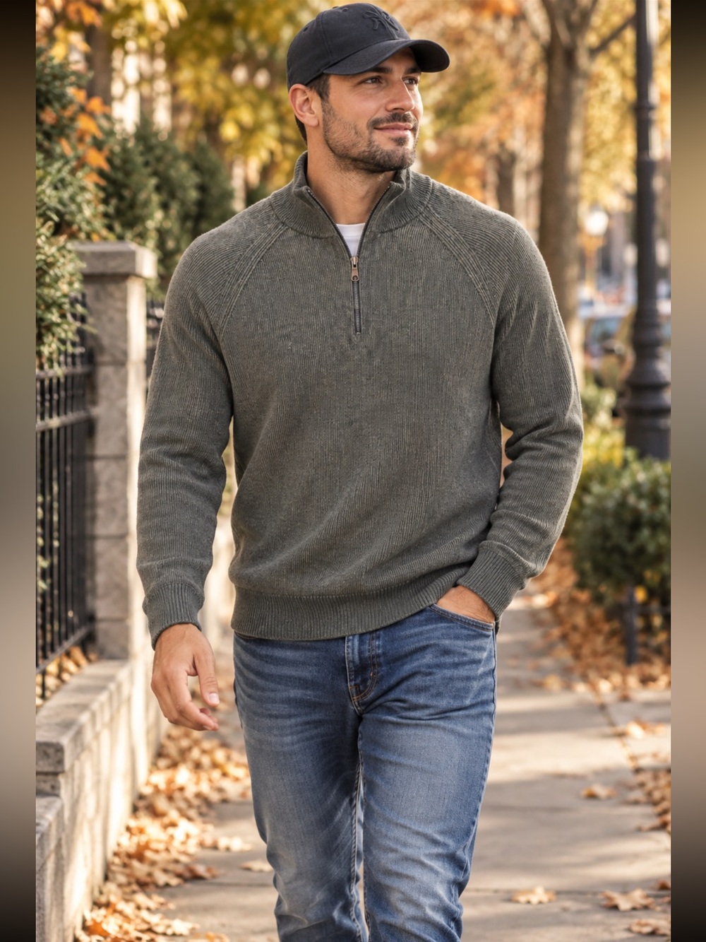 Banana republic Men's Olive Half-Zip Sweater fits Medium men’s light grey olive